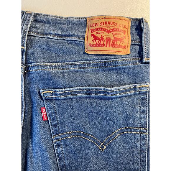 Levi's Jeans High Rise Flare 726 Medium Wash Denim Boho Western Casual Trendy - Picture 5 of 8